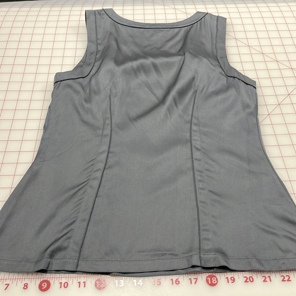 ANN TAYLOR Silk Blend Scoop Neck Seam Detail Gunmetal Grey Tank Blouse Top SZ - Picture 8 of 14